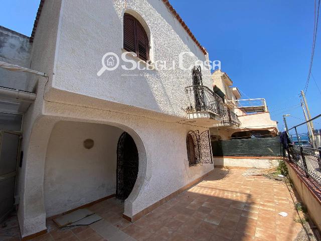 Terraced house in {3}, Lungomare Cristoforo Colombo 947 - Photo 1