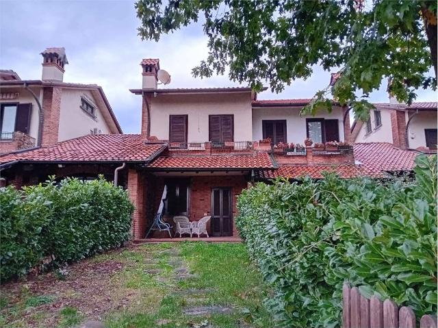 Terraced house in {3}, - Photo 1