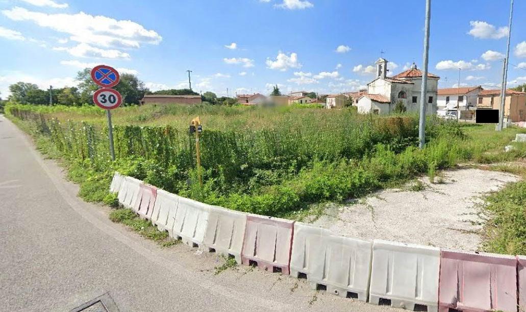 Terreno edificabile residenziale in vendita a Rovigo