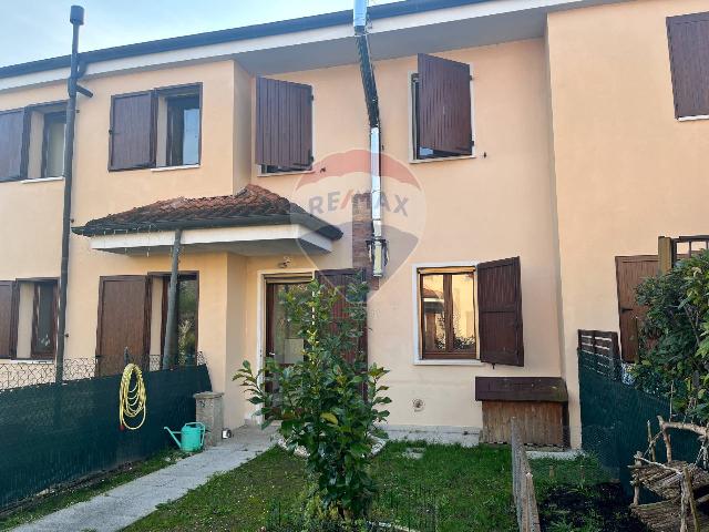 Villa a schiera in Via R. Ridolfi 17, Ferrara - Foto 1