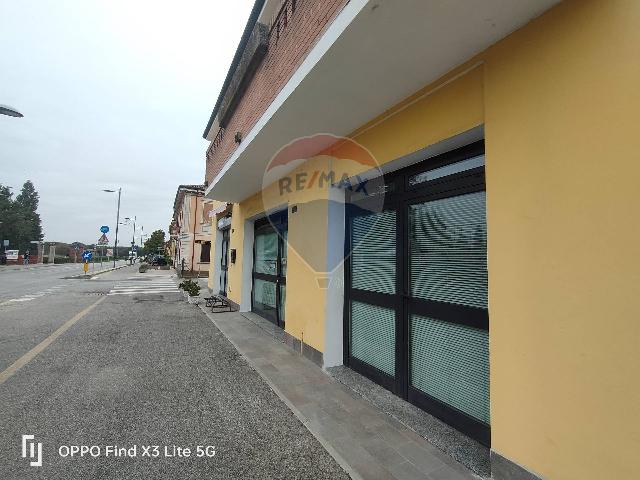 Negozio in Corso Italia 422, Terre del Reno - Foto 1