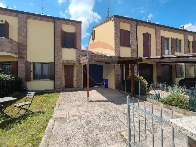 Terraced house in Via Antonio Gramsci 75, Tresignana - Photo 1