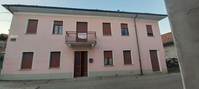 Detached house in Via IV Novembre 26, Vezza d'Alba - Photo 1