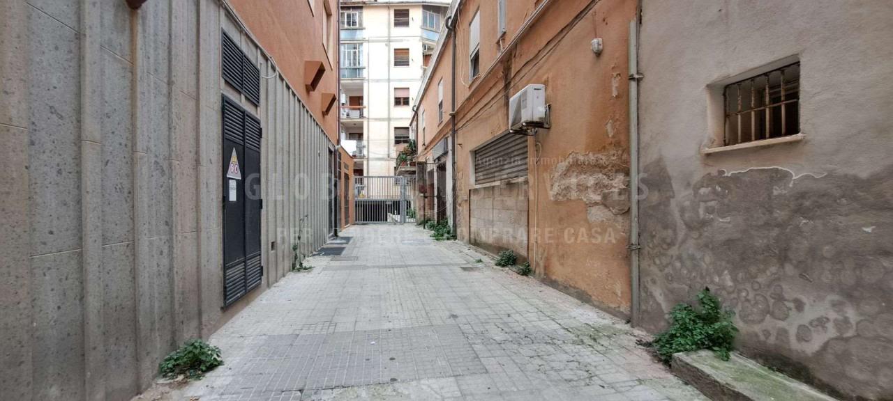 Negozio in Via dei Mille 7, Sassari, {3} - Foto 2