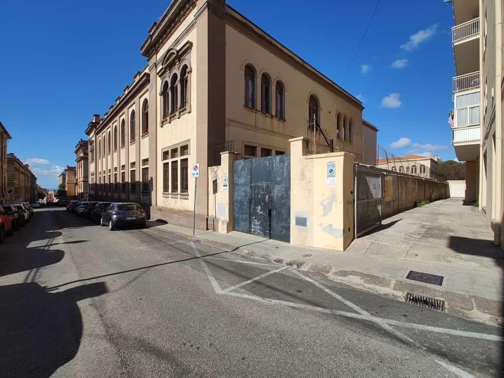 Magazzino in Via Muroni 21, Sassari, {3} - Foto 2