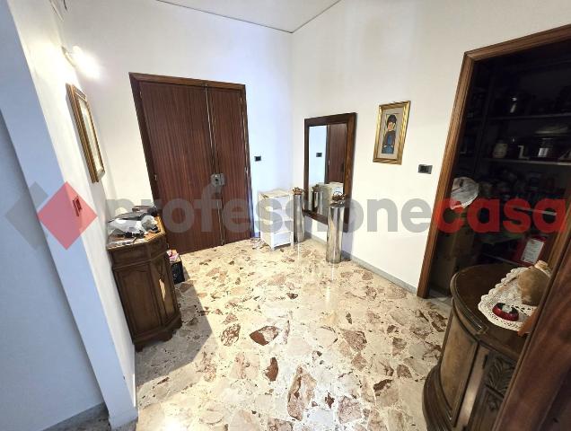 Apartament in Via VI Settembre 24, Salerno - Photo 1