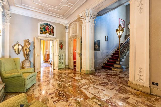 Mansion in Via Fiume 9, Carate Brianza - Photo 1