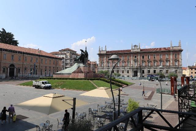 Büro in P Za Trento E Trieste 15, Monza - Foto 1