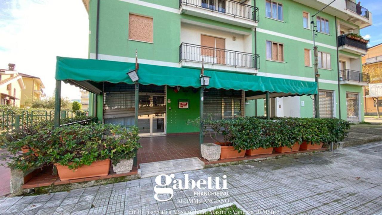 Negozio in Viale dei Pioppi 80, Fossacesia, {3} - Foto 1