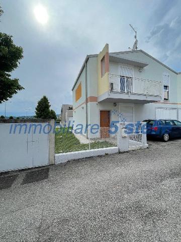 Terraced house in {3}, Via Monte Carega  4 - Photo 1