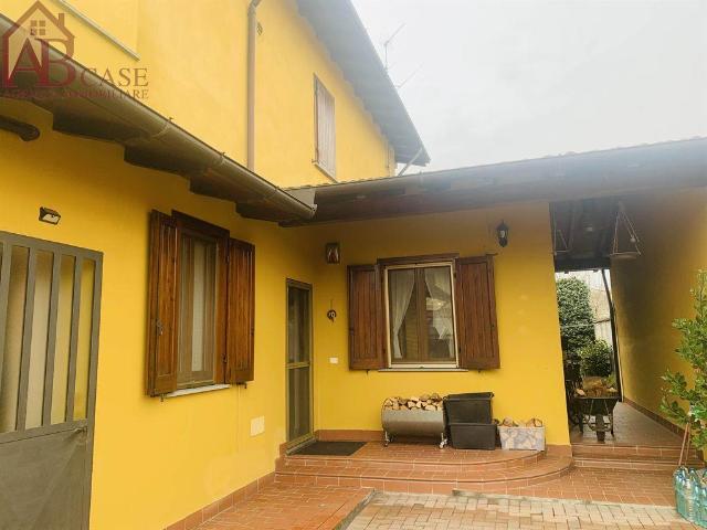 Villa bifamiliare in Via Mazzini 8, Gambolò - Foto 1