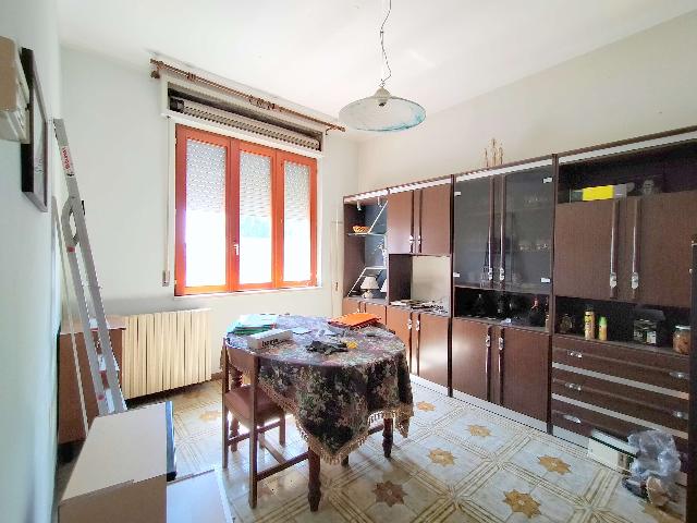 2-room flat in {3}, - Photo 1