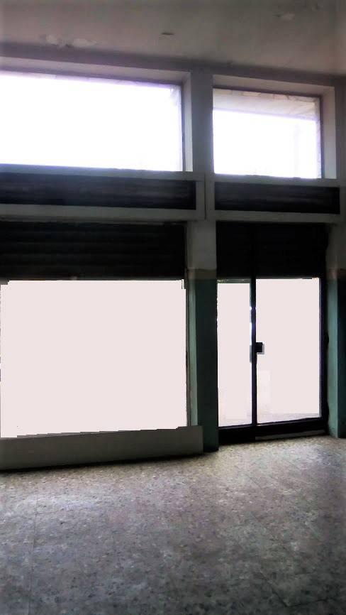 Negozio in Via Piero Maroncelli 18, Busto Garolfo, {3} - Foto 1