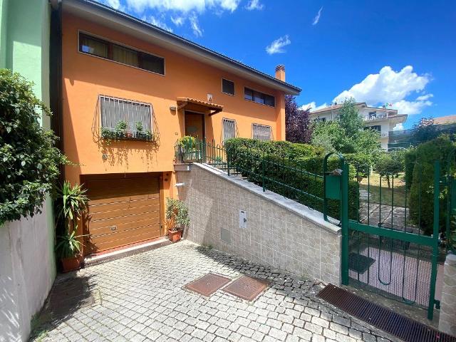 Villa a schiera in Via Civitaretenga 5, L'Aquila - Foto 1