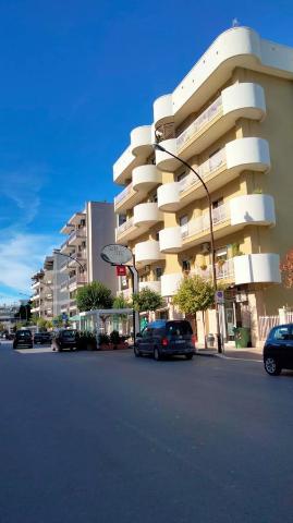 Quadrilocale in Via Lago d'Arvo 39, Taranto - Foto 1