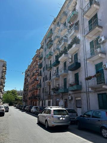 Zweizimmerwohnung in Via d'alò Alfieri 70, Taranto - Foto 1