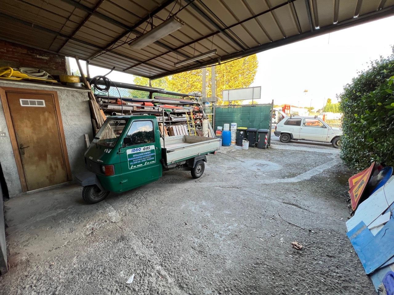 Capannone in , Carrara, {3} - Foto 1