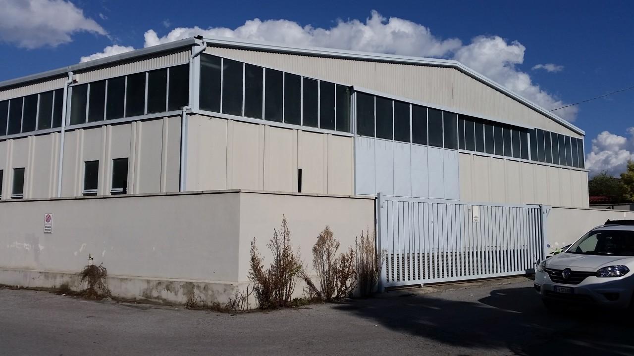 Capannone in , Massa, {3} - Foto 1