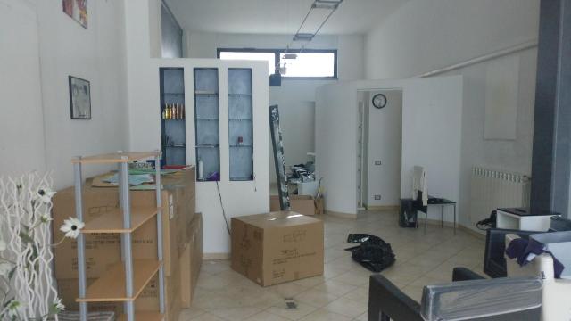 Business space, Carrara - Photo 1