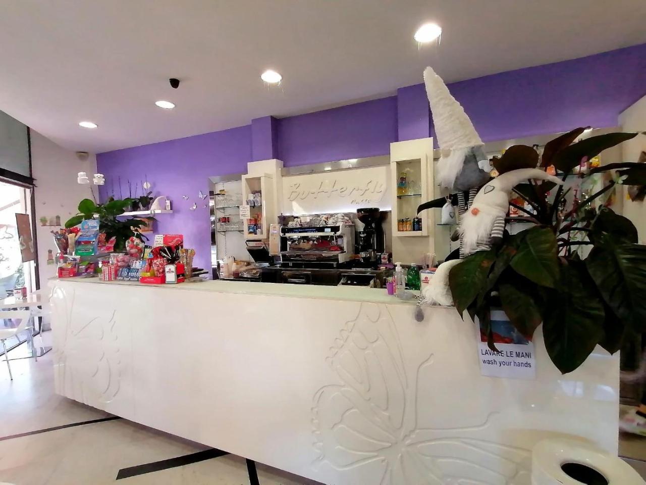 Bar in , Massa, {3} - Foto 2