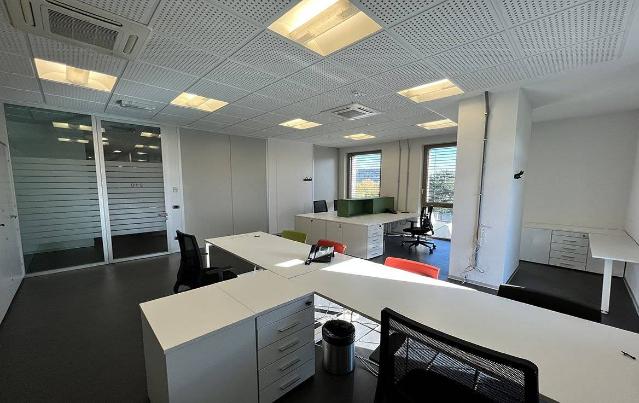 Shared office in {3}, Via Scipione dal Ferro - Photo 1