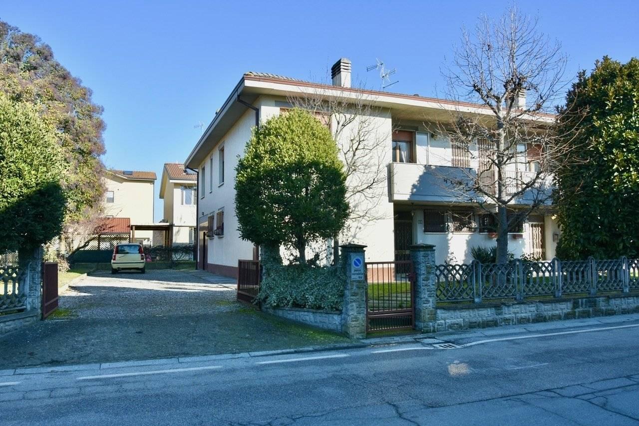 Villa a schiera in vendita a San Pietro In Casale