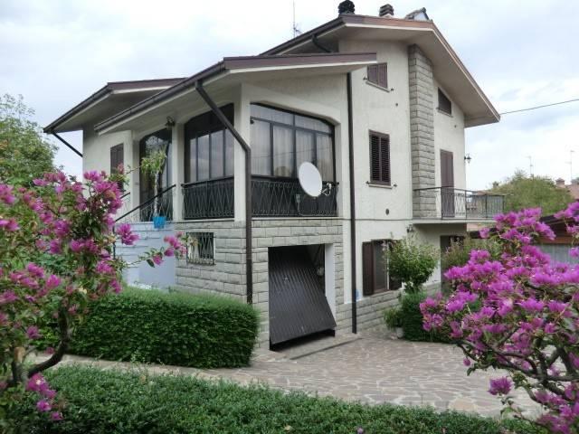 Villa in vendita a Serramazzoni