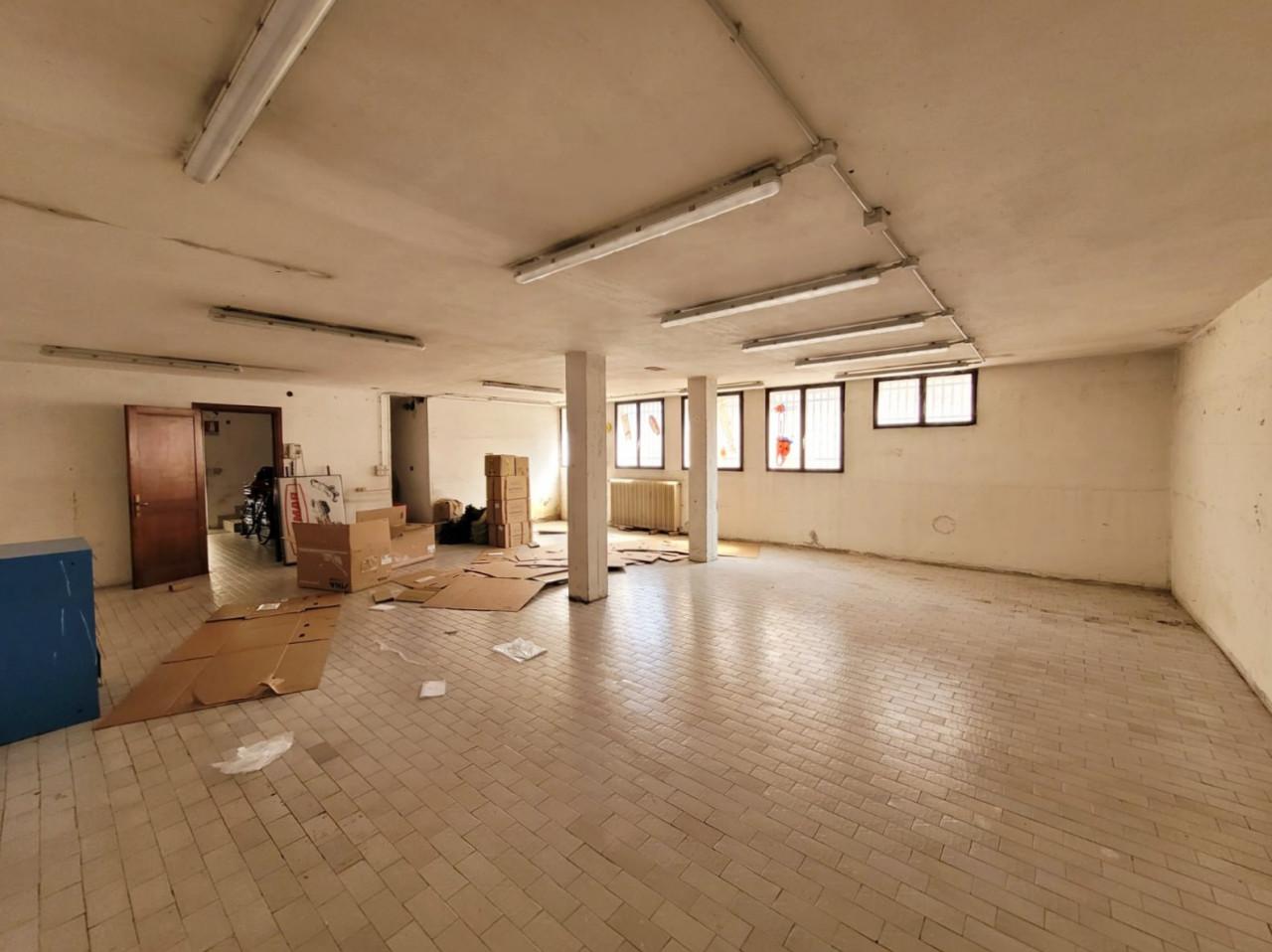 Magazzino in Via Montegrotto, Torreglia, {3} - Foto 1