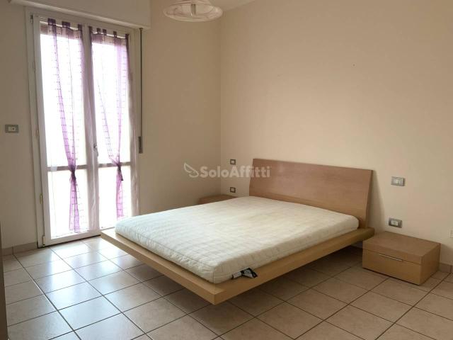 Room in {3}, Via Monte Grappa - Photo 1