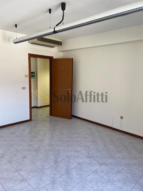 Ufficio in Via Begarelli, Modena, {3} - Foto 2