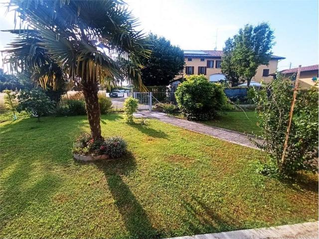 Detached house in Via Nonantolana, Modena - Photo 1