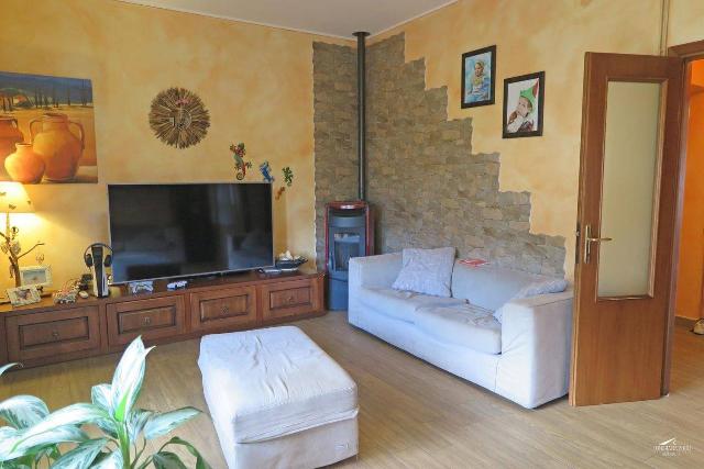 4-room flat in Via Lorenzo Quartieri, 27, Bagnone - Photo 1