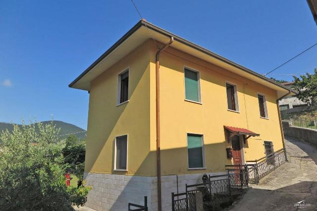 Villa in Località Treschietto, 15, Bagnone - Foto 1