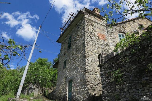 Villa in Area Residenziale Irola Villafranca in Lunigiana, Villafranca in Lunigiana - Foto 1