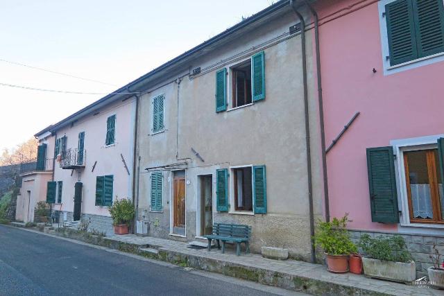 Casa indipendente in Via Cariggio, 11, Fivizzano - Foto 1