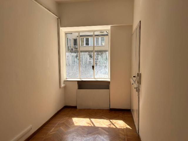 Gemeinschaftsbüro in Via Luigi Carlo Farini 14, Bologna - Foto 1