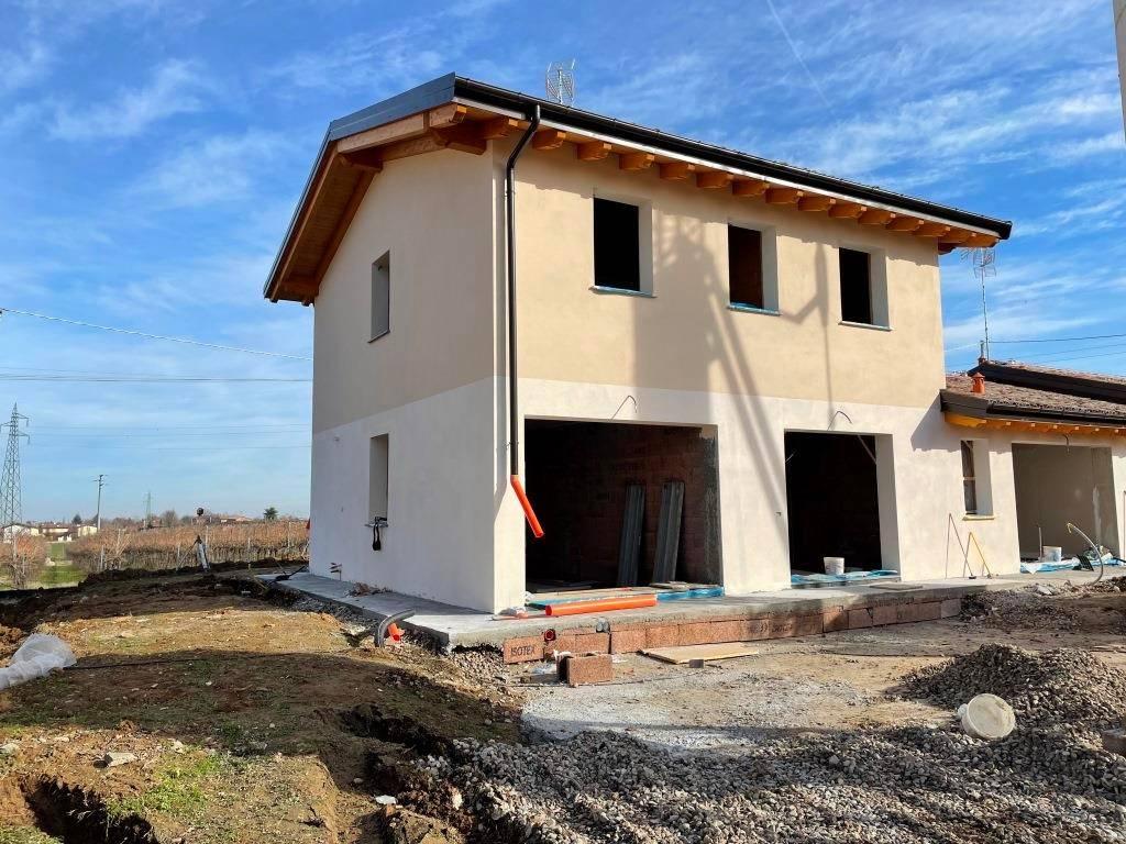 Villa a schiera in vendita a Castelvetro Di Modena