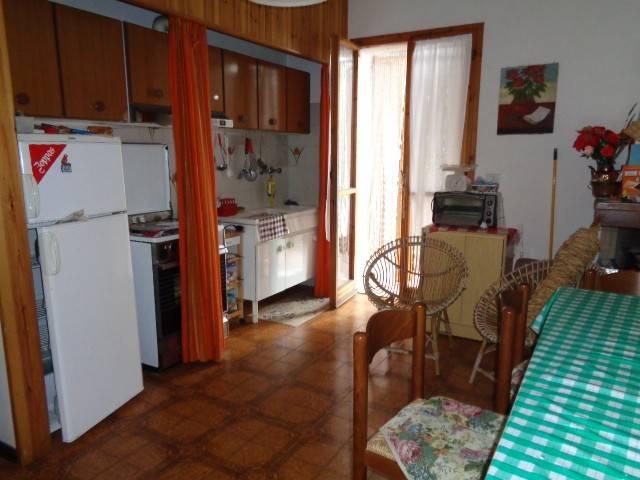 2-room flat in {3}, - Photo 1