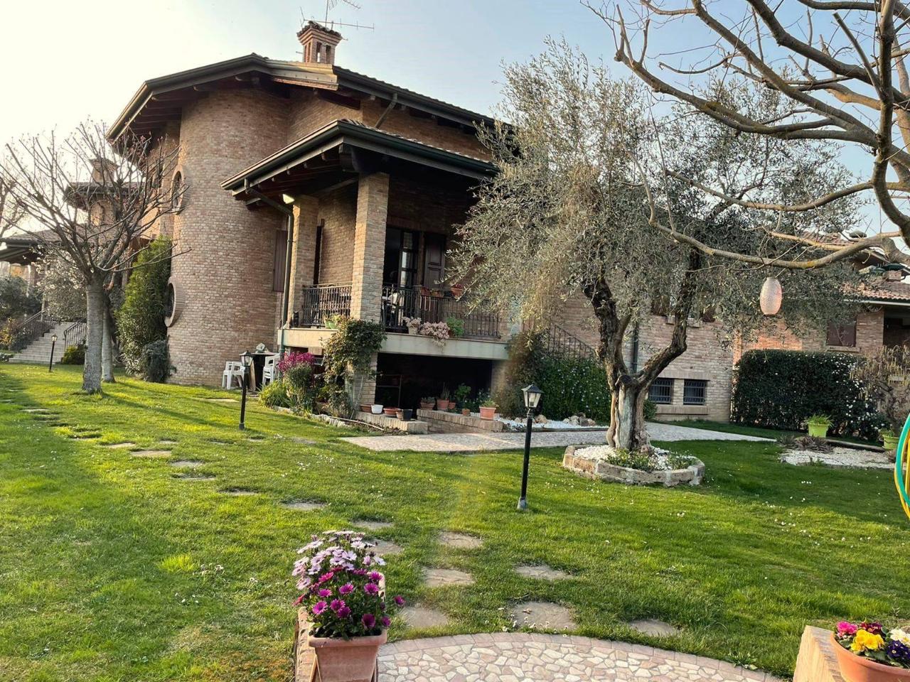 Villa in vendita a Maranello