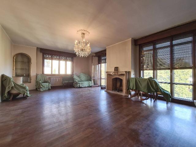 Penthouse in Viale Gaetano Moreali 102, Modena - Foto 1