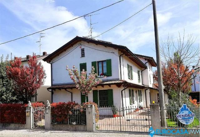 Villa in Via Leningrado , 10, Novellara - Foto 1