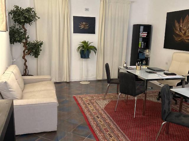 Shared office in {3}, Strada Maggiore - Photo 1