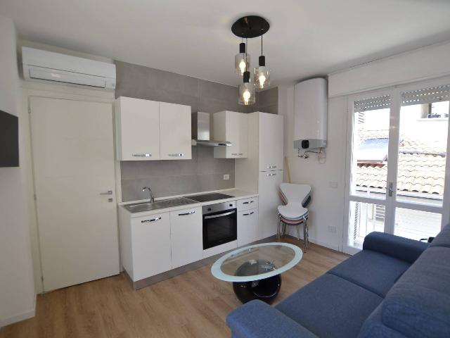 3-room flat in {3}, Viale Virgilio Marone Publio 24 - Photo 1