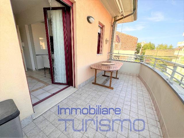 4-room flat in {3}, Viale Galileo Galilei - Photo 1