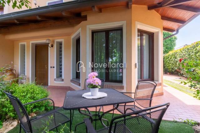 Terraced house, Novellara - Photo 1