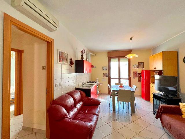 2-room flat in Via Modena 2, Argenta - Photo 1