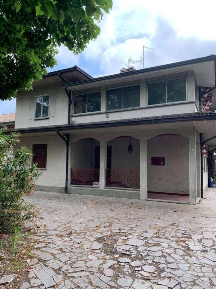 Villa in vendita a Castelfranco Emilia