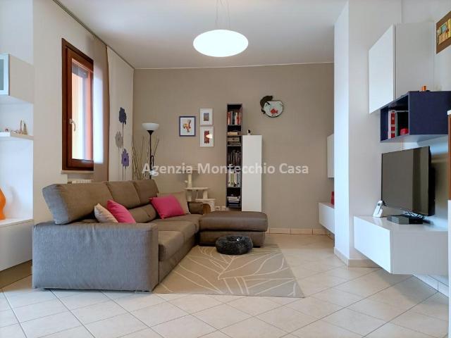 4-room flat in {3}, Via  E. Berlinguer - Photo 1