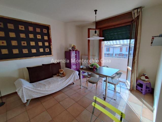 Apartament in Via G. Verga, Montelabbate - Photo 1