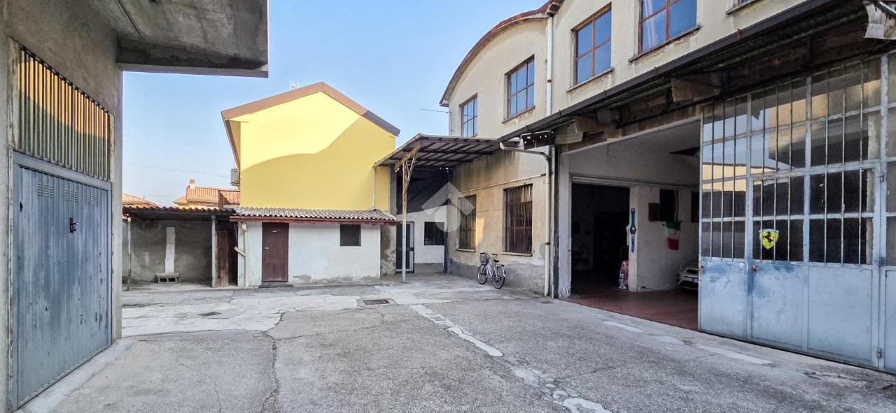 Magazzino in Via Madre Francesca Cabrini, Sant'Angelo Lodigiano, {3} - Foto 1